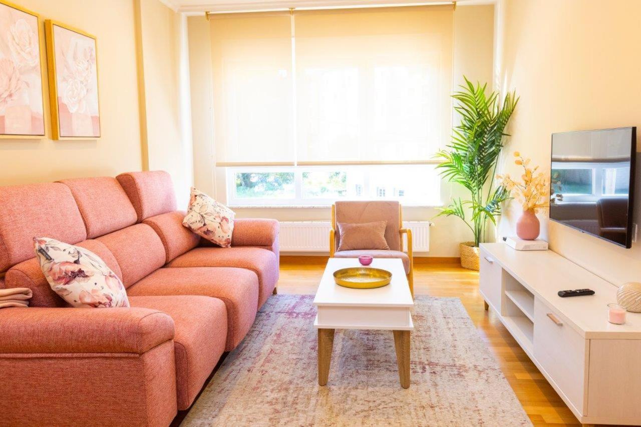 Apartamentos Riamar 2 Ribadeo Buitenkant foto