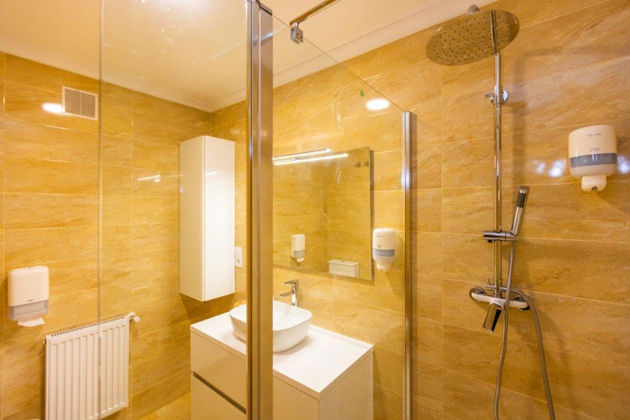 Apartamentos Riamar 2 Ribadeo Buitenkant foto